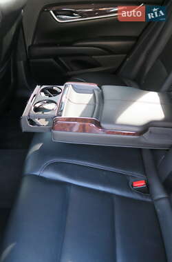 Седан Cadillac XTS 2014 в 