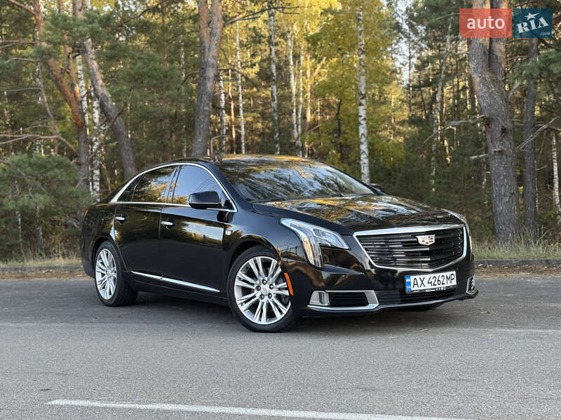 Седан Cadillac XTS 2018 в 