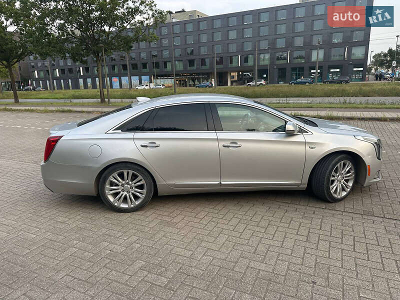 Седан Cadillac XTS 2018 в Києві