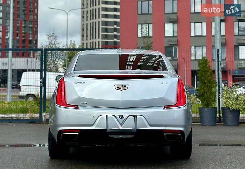 Седан Cadillac XTS 2018 в Києві