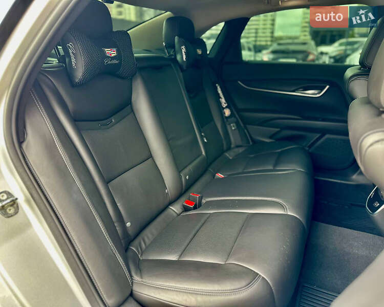 Седан Cadillac XTS 2018 в Києві