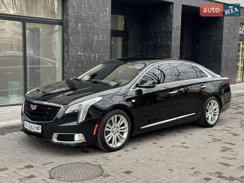 Седан Cadillac XTS 2018 в Ужгороді
