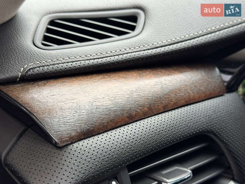 Седан Cadillac XTS 2018 в Ужгороді