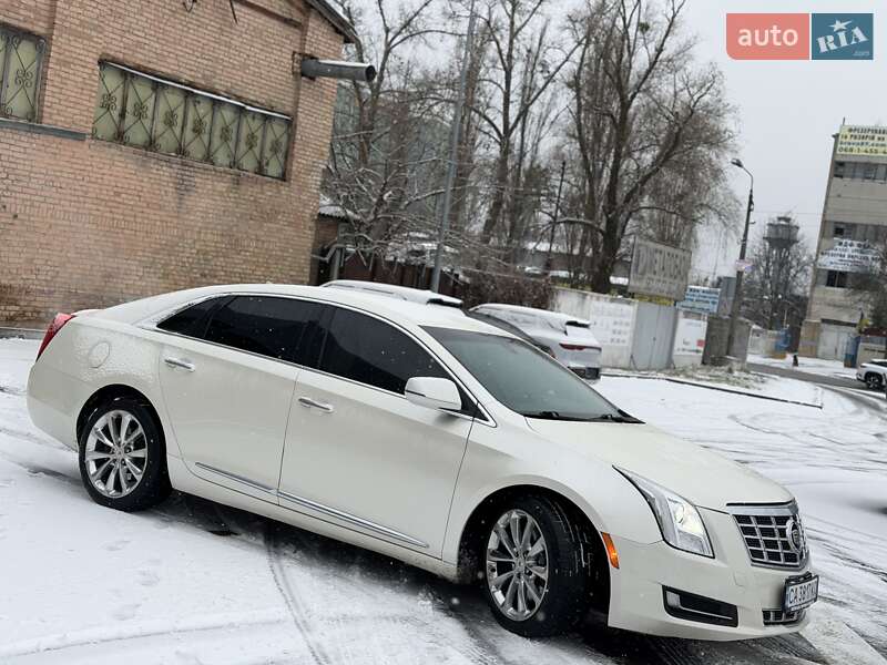 Седан Cadillac XTS 2012 в Києві