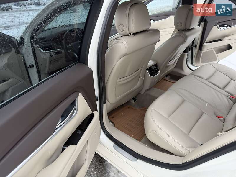 Седан Cadillac XTS 2012 в Києві