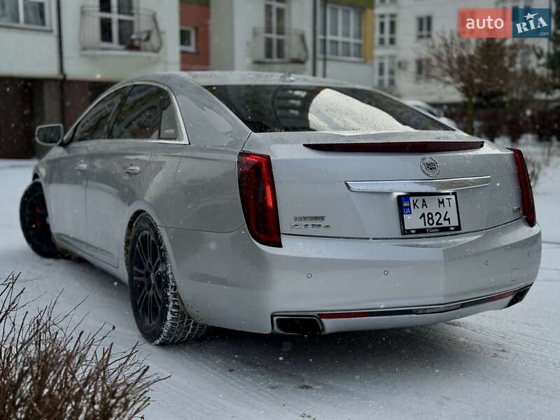 Седан Cadillac XTS 2012 в Івано-Франківську