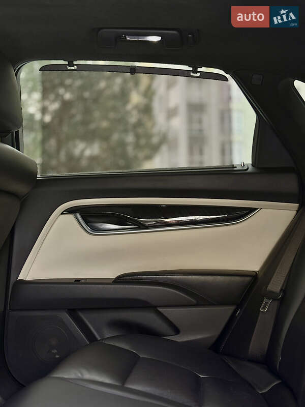 Седан Cadillac XTS 2012 в Івано-Франківську