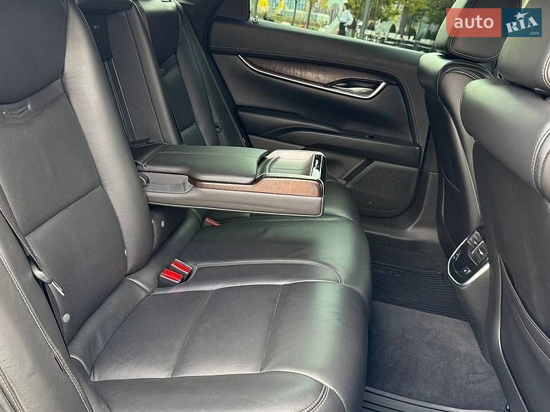 Седан Cadillac XTS 2018 в Києві фото 14 Седан Cadillac XTS 2018 в Києві