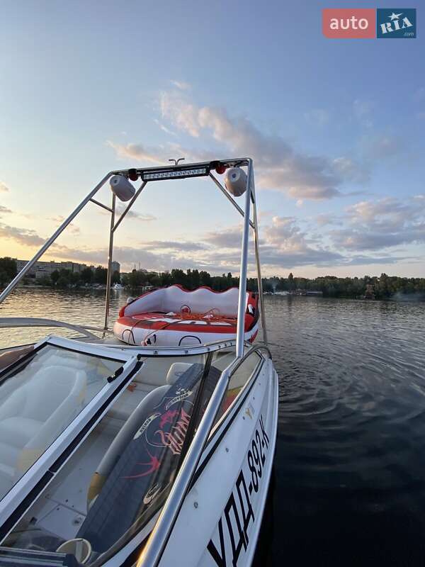 Катер Campion Chase 2005 в Киеве