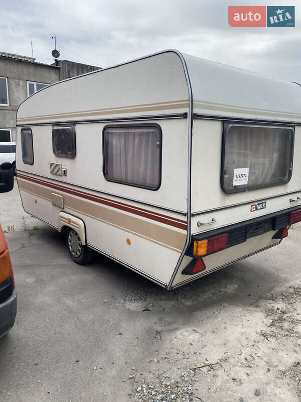 Дом на колесах Caravan Roller 2000 в 