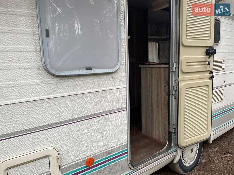 Причіп дача Caravelair B 4001 1994 в Новомосковську