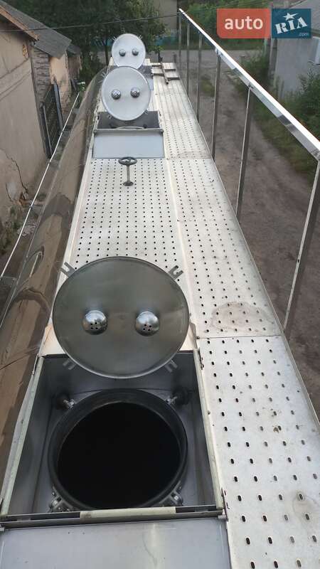 Цистерна полуприцеп Cardi Santi 1996 в Одессе