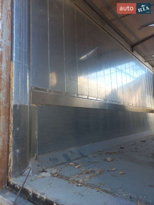 Зерновоз - напівпричіп Carnehl CHKS/AH 2007 в Дніпрі