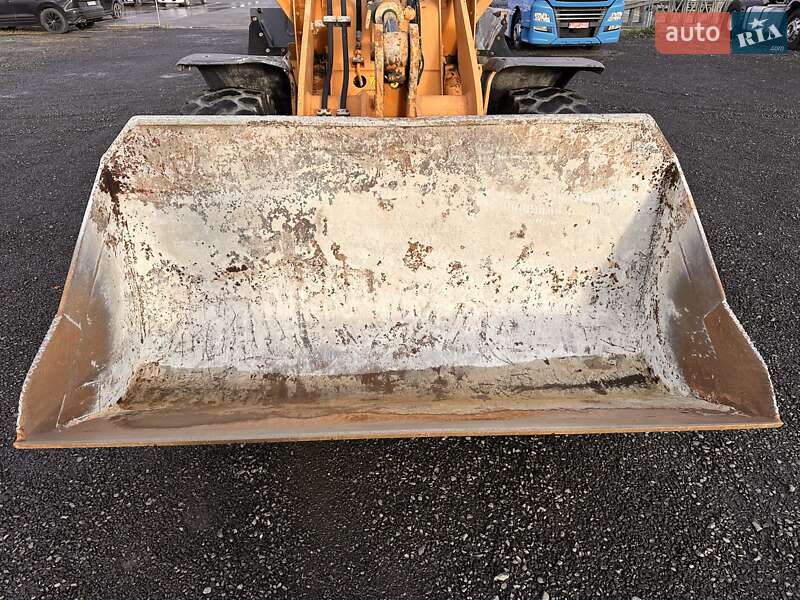 Фронтальні навантажувачі Case Construction 521D 2001 в Луцьку фото 10 Фронтальні навантажувачі Case Construction 521D 2001 в Луцьку