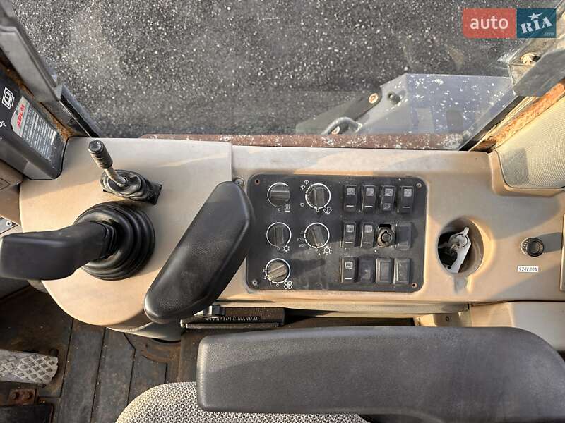 Фронтальні навантажувачі Case Construction 521D 2001 в Луцьку фото 21 Фронтальні навантажувачі Case Construction 521D 2001 в Луцьку