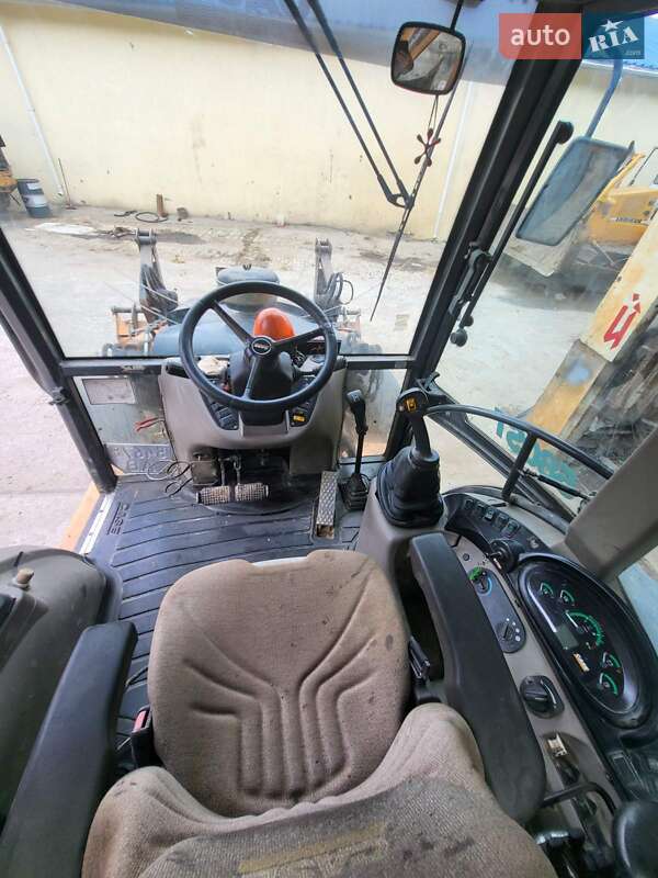 Экскаватор погрузчик Case Construction 580ST 2011 в Виннице