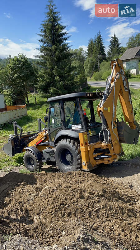 Экскаватор погрузчик Case Construction 580ST 2022 в Славском