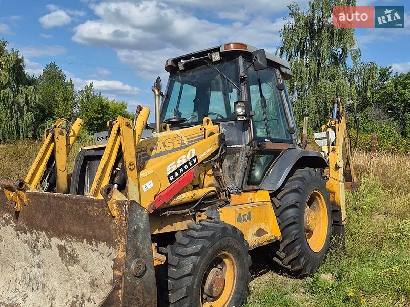 Екскаватор навантажувач Case Construction 580ST 2000 в Полтаві