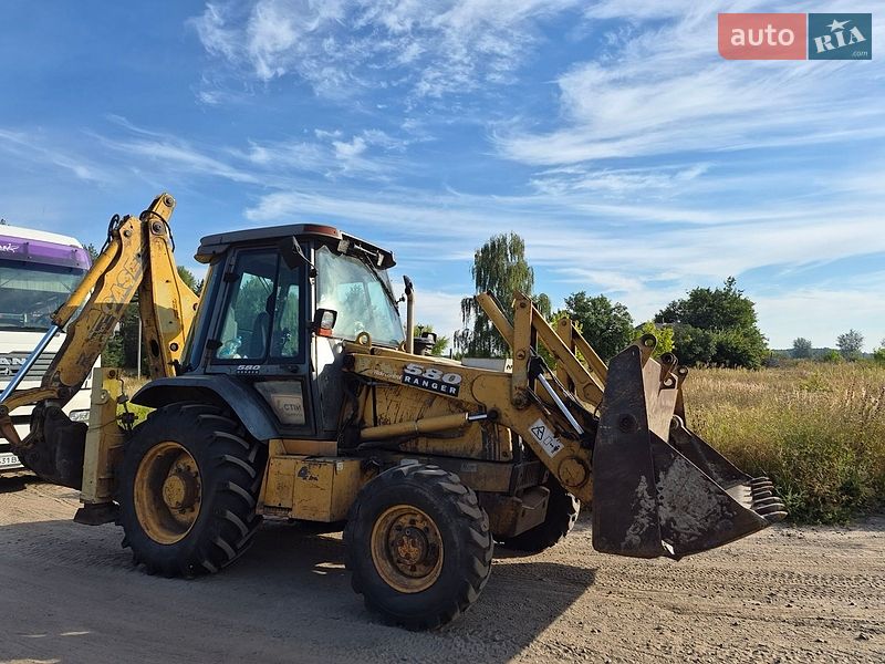 Екскаватор навантажувач Case Construction 580ST 2000 в Полтаві