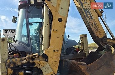 Екскаватор навантажувач Case Construction 580ST 2000 в Полтаві