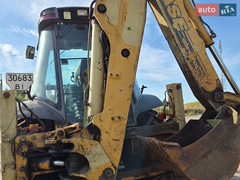 Екскаватор навантажувач Case Construction 580ST 2000 в Полтаві