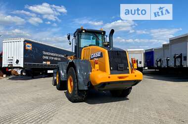 Фронтальный погрузчик Case Construction 821E 2008 в 