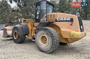 Фронтальні навантажувачі Case Construction 821E 2007 в Києві