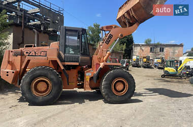 Фронтальный погрузчик Case Construction 821E 1995 в 