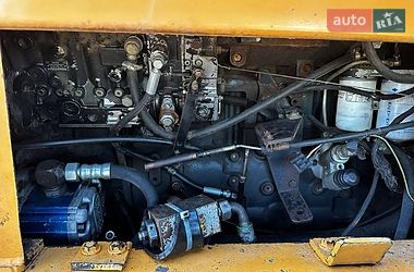 Фронтальный погрузчик Case Construction 821E 2004 в Белой Церкви
