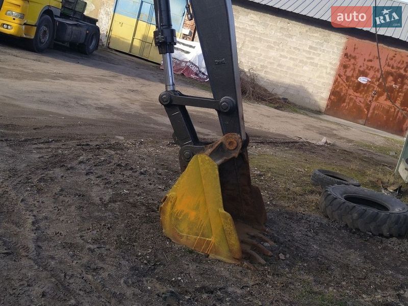 Гусеничный экскаватор Case Construction CX 240 2009 в Днепре