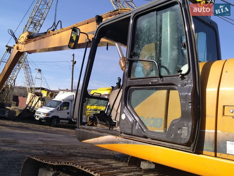 Гусеничный экскаватор Case Construction CX 240 2009 в Днепре