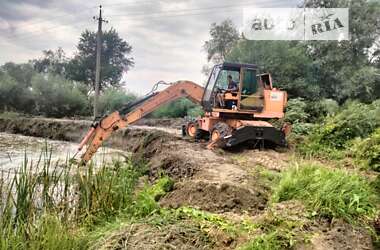 Экскаватор погрузчик Case IH 688 1994 в 