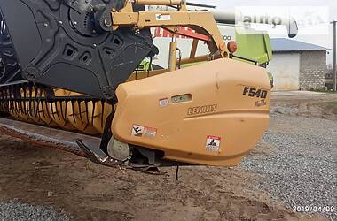 Зернова жатка CAT Lexion 530 2012 в Саврани