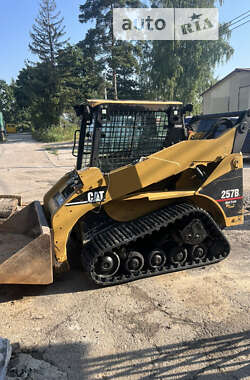 Фронтальный погрузчик Caterpillar 257 2009 в Львове