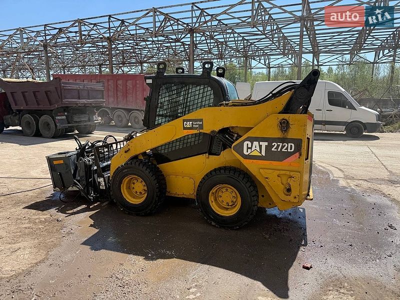 Минипогрузчик Caterpillar 272 2013 в Киеве