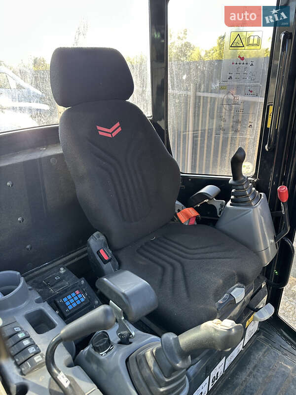 Міні-екскаватор Caterpillar 303.5 2022 в Івано-Франківську