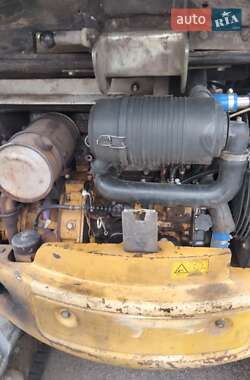 Миниэкскаватор Caterpillar 303 2001 в 
