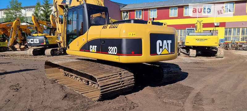 Гусеничний екскаватор Caterpillar 320 2009 в Одесі