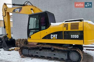Гусеничный экскаватор Caterpillar 320 2007 в 
