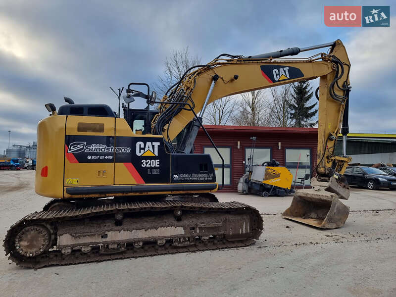 Гусеничный экскаватор Caterpillar 320 2014 в Одессе