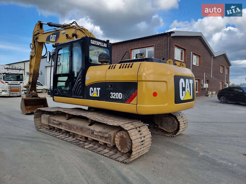 Caterpillar 320 2013