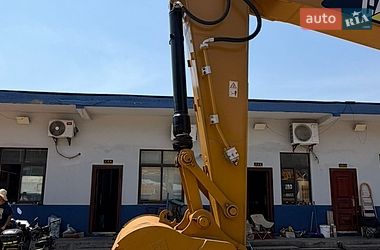 Гусеничний екскаватор Caterpillar 320 2019 в Рівному