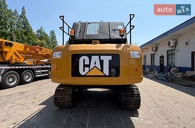 Гусеничний екскаватор Caterpillar 320 2019 в Рівному