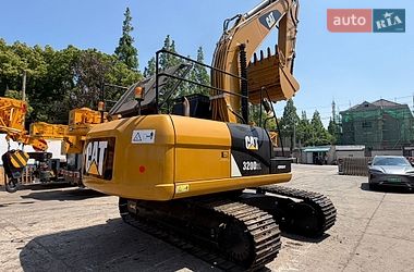 Гусеничний екскаватор Caterpillar 320 2019 в Рівному