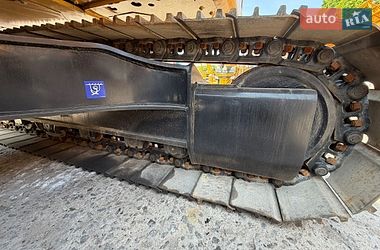 Гусеничний екскаватор Caterpillar 320 2019 в Рівному