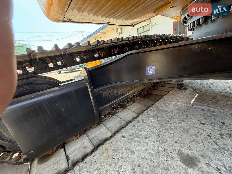 Гусеничний екскаватор Caterpillar 320 2019 в Рівному