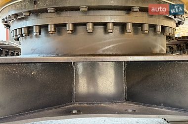 Гусеничний екскаватор Caterpillar 320 2019 в Рівному