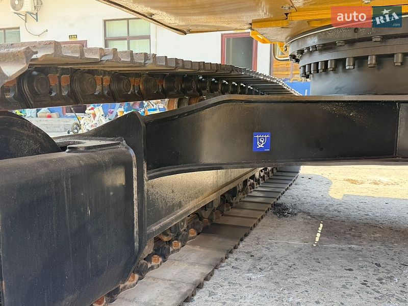 Гусеничний екскаватор Caterpillar 320 2019 в Рівному