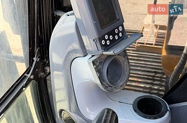 Гусеничный экскаватор Caterpillar 320 2019 в Ровно