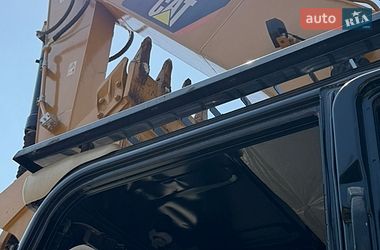 Гусеничний екскаватор Caterpillar 320 2019 в Рівному